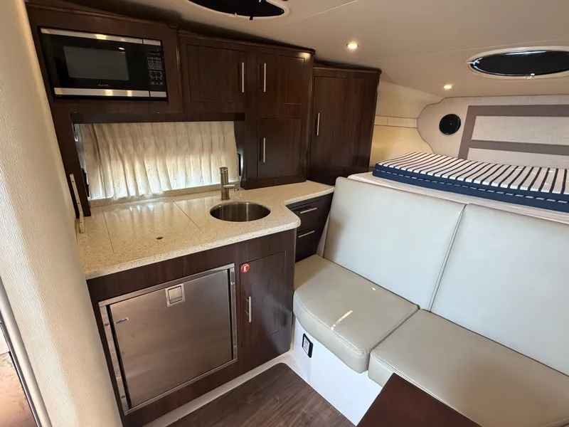 Slide: The Image of Regal 32 EXPRESS 2017 - 18