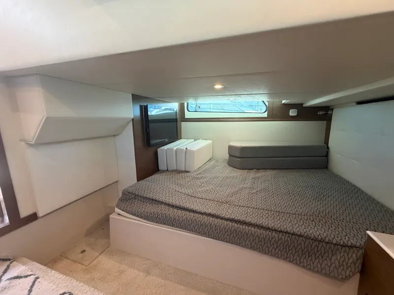 Slide: The Image of Cruisers 390 EC 2015 - 6