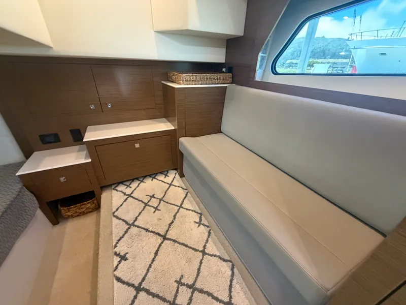 Slide: The Image of Cruisers 390 EC 2015 - 5