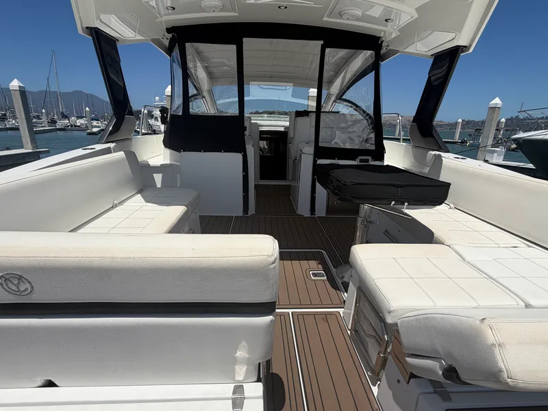 Slide: The Image of Cruisers 390 EC 2015 - 7
