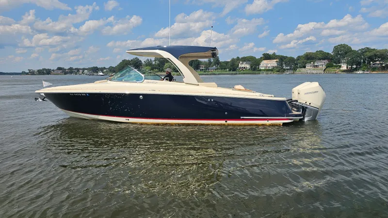 Slide: The Image of Chris-Craft 31 LAUNCH GT 2025 - 5