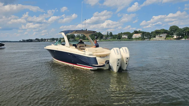 Slide: The Image of Chris-Craft 31 LAUNCH GT 2025 - 7