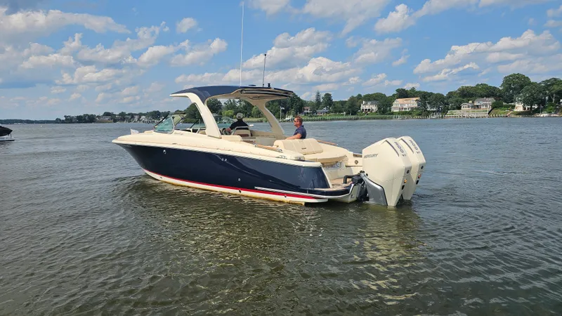 Slide: The Image of Chris-Craft 31 LAUNCH GT 2025 - 6