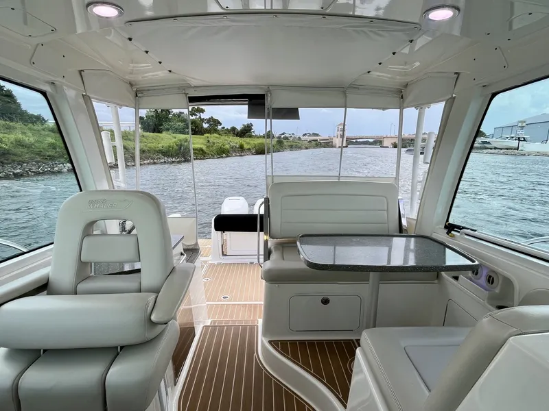 Slide: The Image of Boston Whaler 345 CONQUEST 2019 - 18