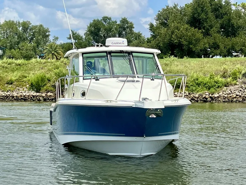 Slide: The Image of Boston Whaler 345 CONQUEST 2019 - 4