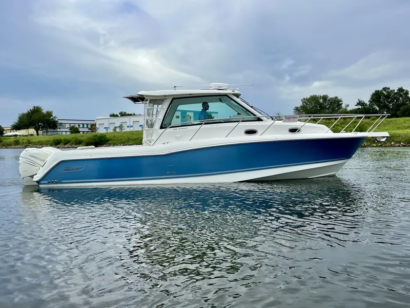 The Image of Boston Whaler 345 CONQUEST 2019 - 0