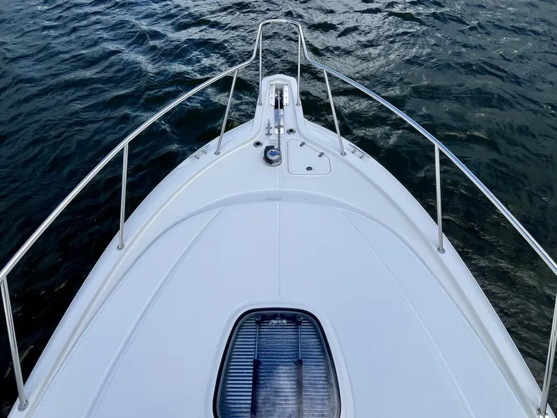 Slide: The Image of Boston Whaler 345 CONQUEST 2019 - 32