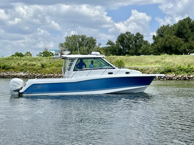 The Image of Boston Whaler 345 CONQUEST 2019 - 0