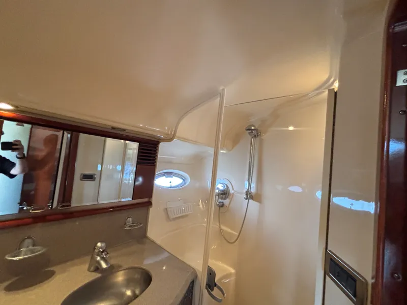 Slide: The Image of Sea Ray 50 SUNDANCER 2003 - 26