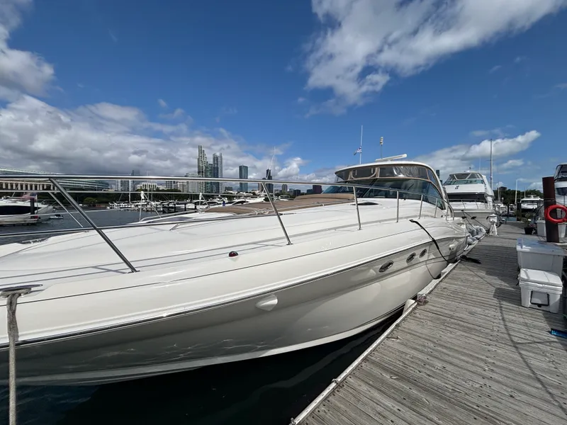 Slide: The Image of Sea Ray 50 SUNDANCER 2003 - 2