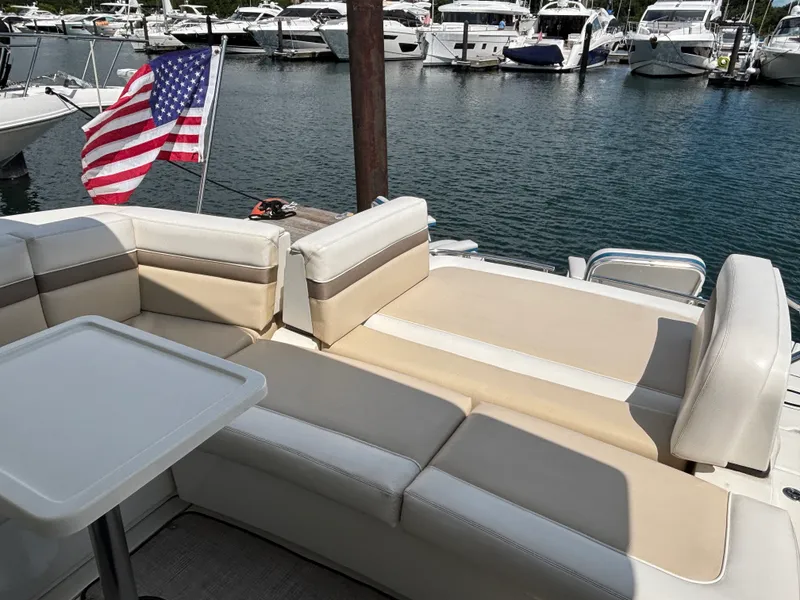 Slide: The Image of Sea Ray 470 SUNDANCER 2012 - 6