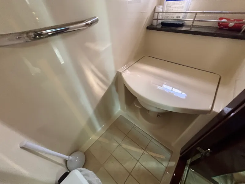 Slide: The Image of Sea Ray 470 SUNDANCER 2012 - 25