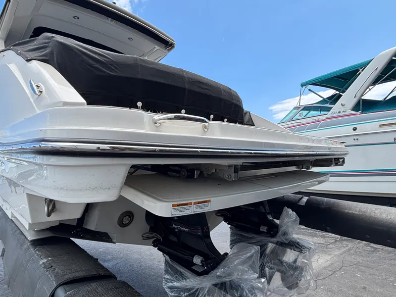 Slide: The Image of Sea Ray 310 SLX 2024 - 2