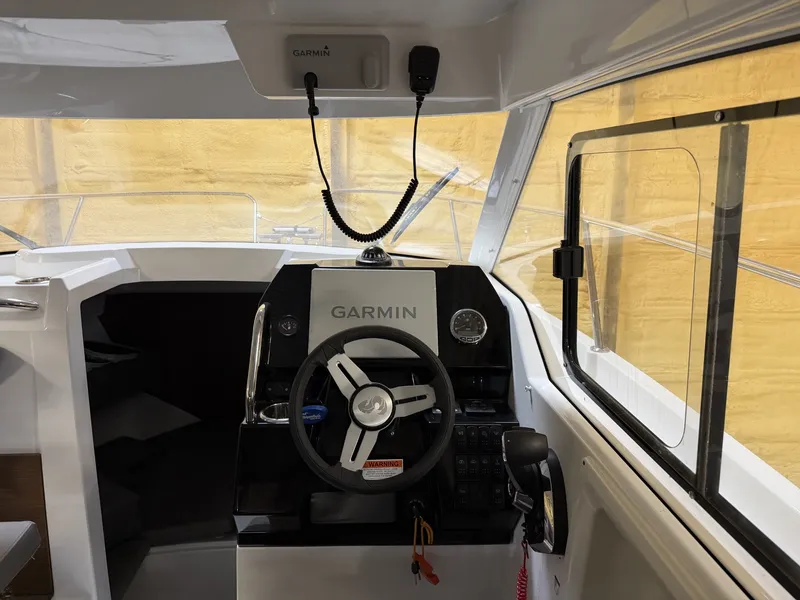 Slide: The Image of Beneteau ANTARES 8 2024 - 11