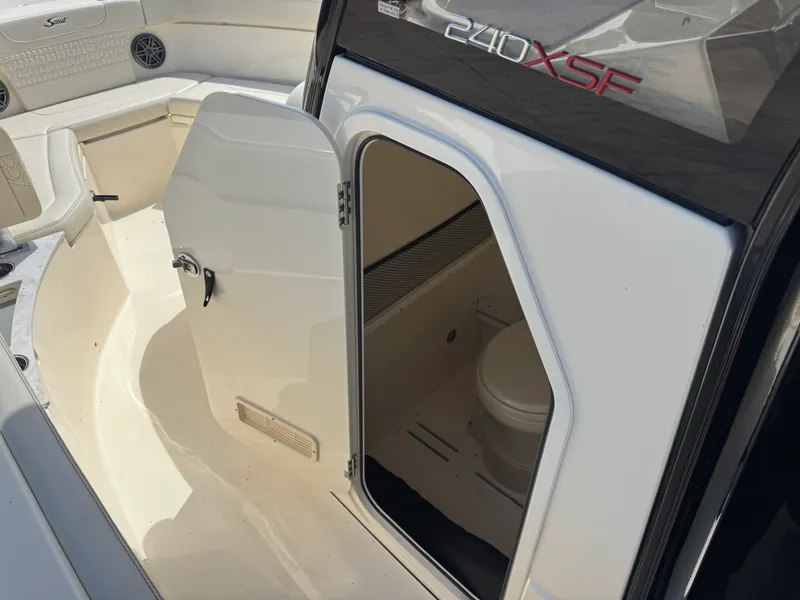 Slide: The Image of Scout 240 XSF 2027 - 13