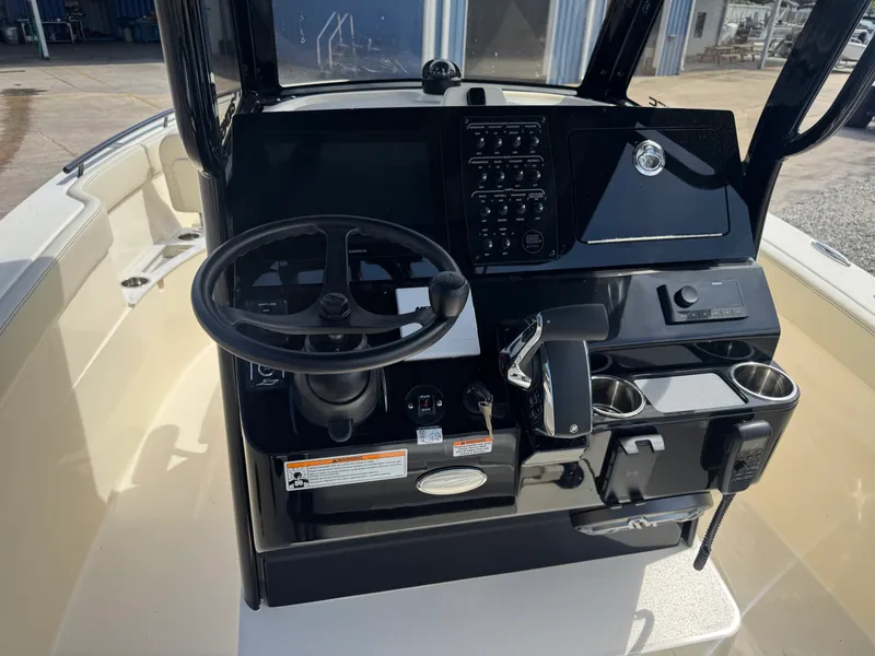 Slide: The Image of Scout 240 XSF 2027 - 9
