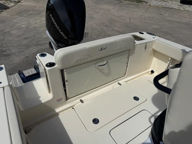 Slide: The Image of Scout 240 XSF 2027 - 5