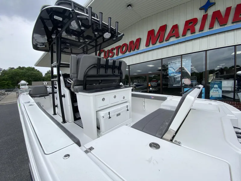 Slide: The Image of 2022 Crevalle 26 HCO boat at Custom Marine dealership. - 19