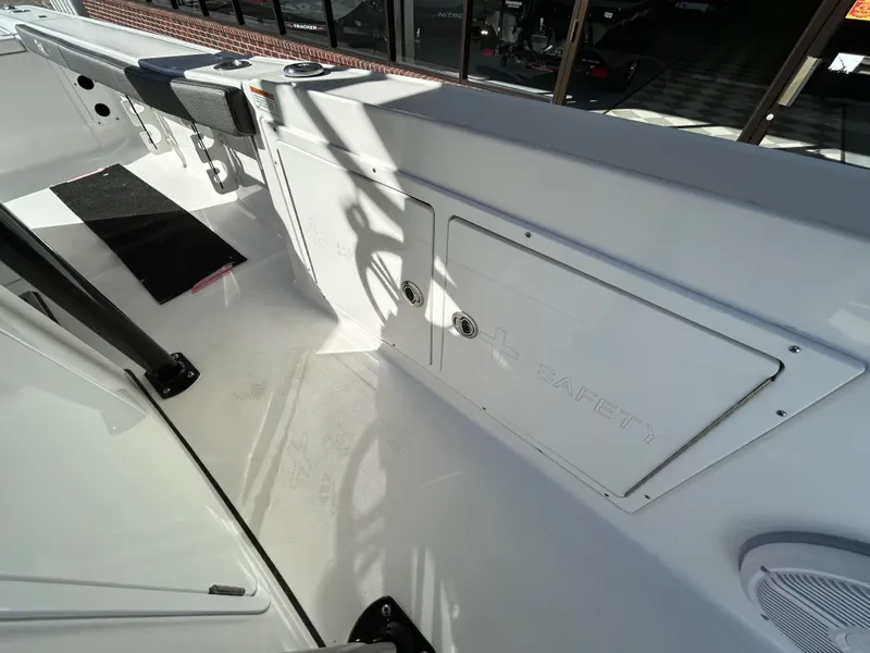 Slide: The Image of Crevalle 26 HCO 2022 - 70