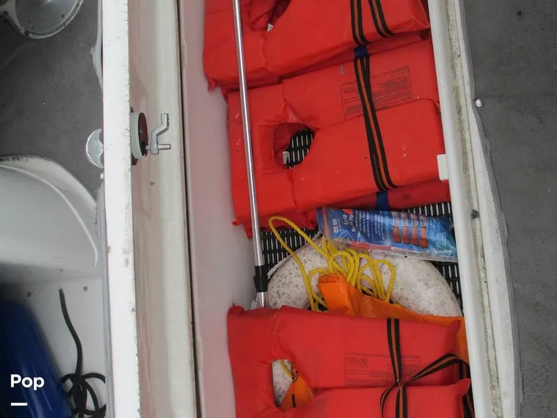 Slide: The Image of 2004 Monterey 248LSC for sale in Old Saybrook, CT - 23