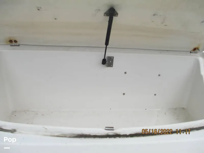 Slide: The Image of 2004 Monterey 248LSC for sale in Old Saybrook, CT - 24