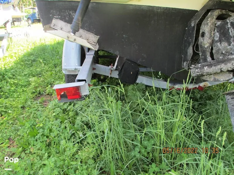 Slide: The Image of 2004 Monterey 248LSC for sale in Old Saybrook, CT - 59