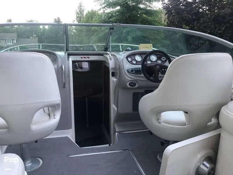 Slide: The Image of 2004 Monterey 248LSC for sale in Old Saybrook, CT - 7