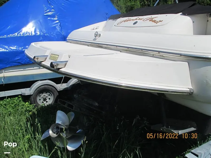 Slide: The Image of 2004 Monterey 248LSC for sale in Old Saybrook, CT - 74