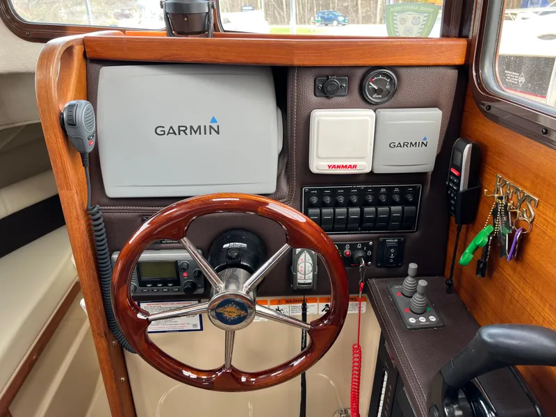 Slide: The Image of Ranger Tug R-27 2013 - 63