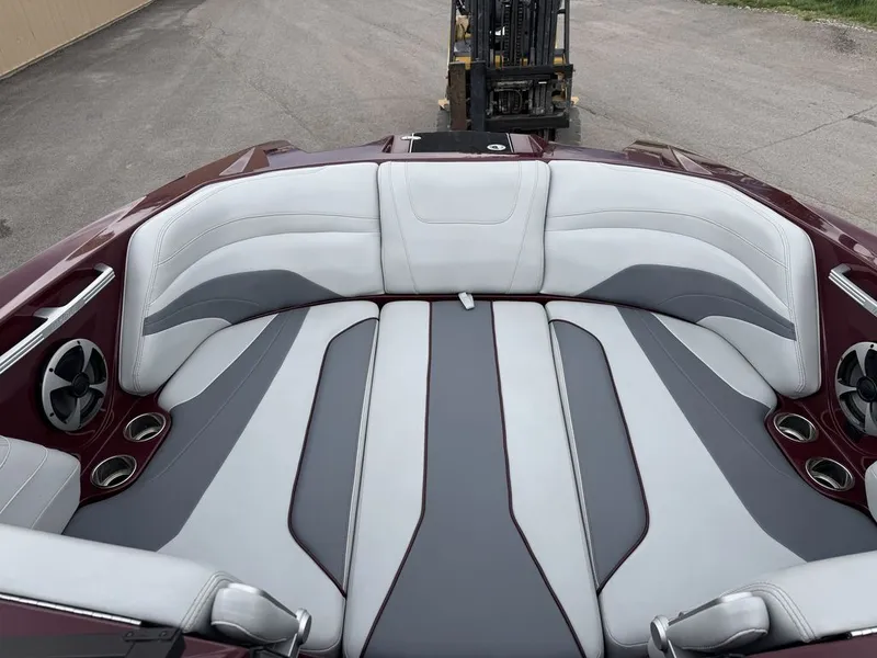 Slide: The Image of Malibu 24 MXZ 2019 - 15