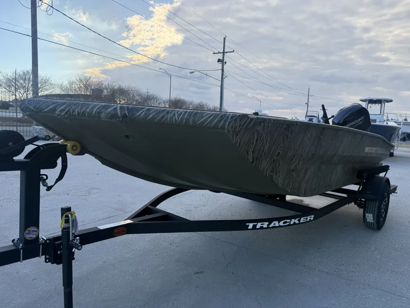 Slide: The Image of Tracker Grizzly 1756 T Marsh 2026 - 10