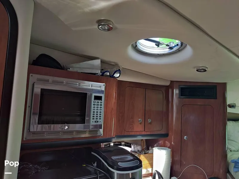 Slide: The Image of 2007 Crownline 340CR for sale in South Glastonbury, CT - 14