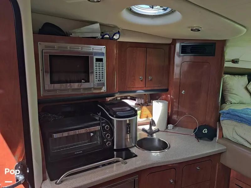 Slide: The Image of 2007 Crownline 340CR for sale in South Glastonbury, CT - 24