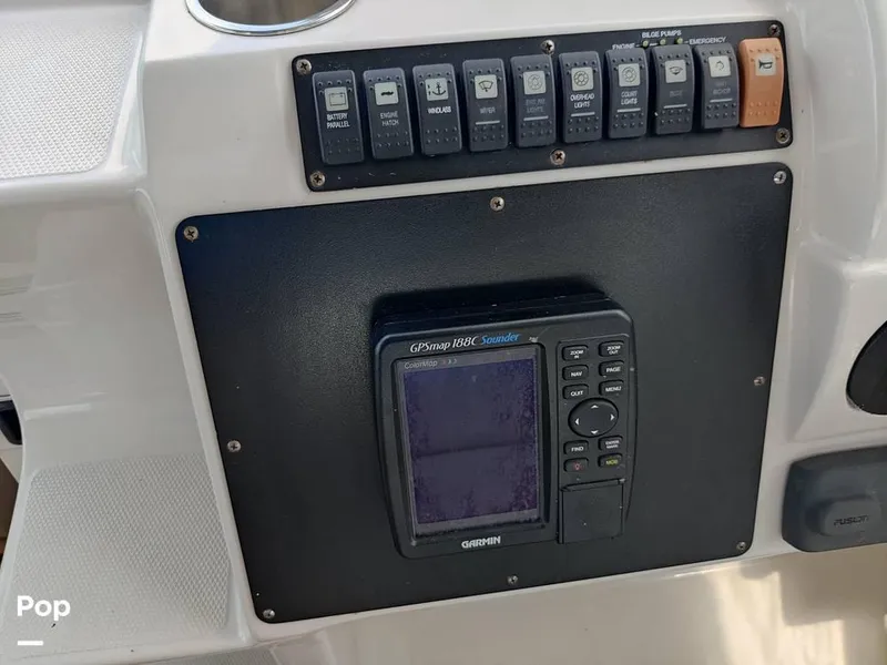 Slide: The Image of 2007 Crownline 340CR for sale in South Glastonbury, CT - 30