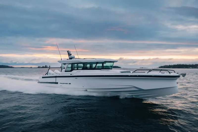 The Image of Axopar 38 XC Cross Cabin 2027 - 0