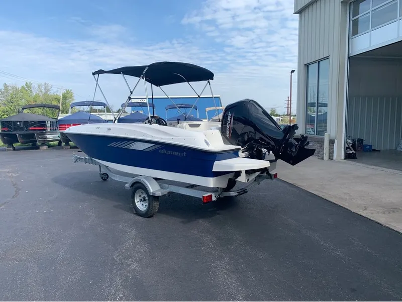 Slide: The Image of Bayliner E 18 2023 - 2