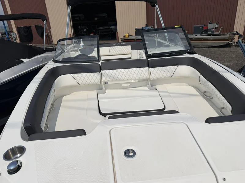 Slide: The Image of Bayliner DX 2250 2023 - 13