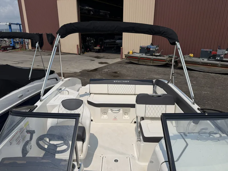 Slide: The Image of Bayliner DX 2250 2023 - 1