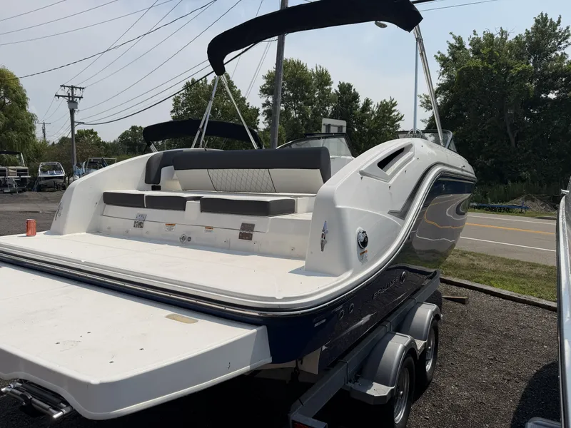 Slide: The Image of Bayliner DX 2250 2023 - 15