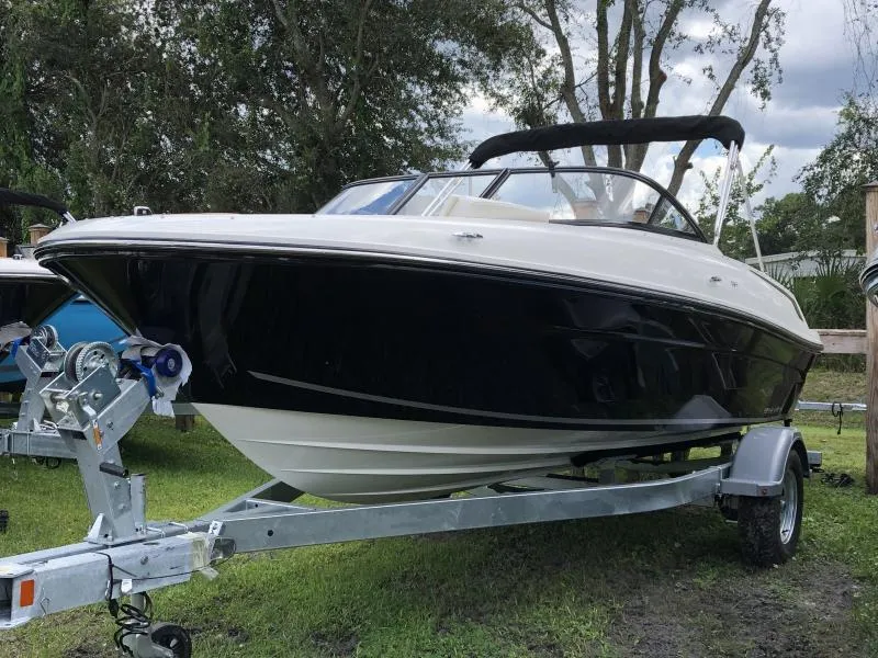 The Image of Bayliner VR4 2023 - undefined