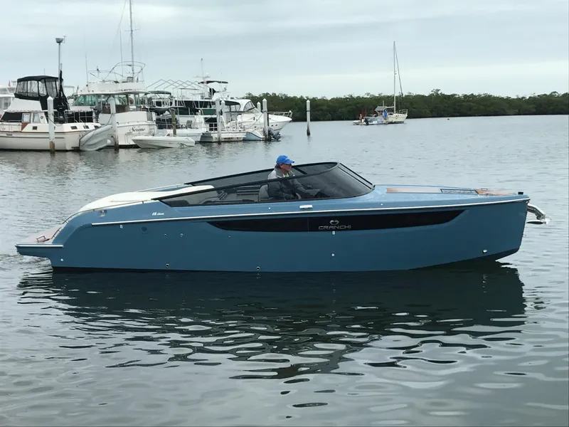 Slide: The Image of Cranchi E26 2020 - 21