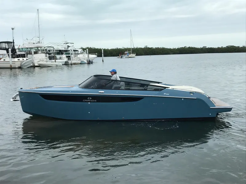 Slide: The Image of Cranchi E26 2020 - 30