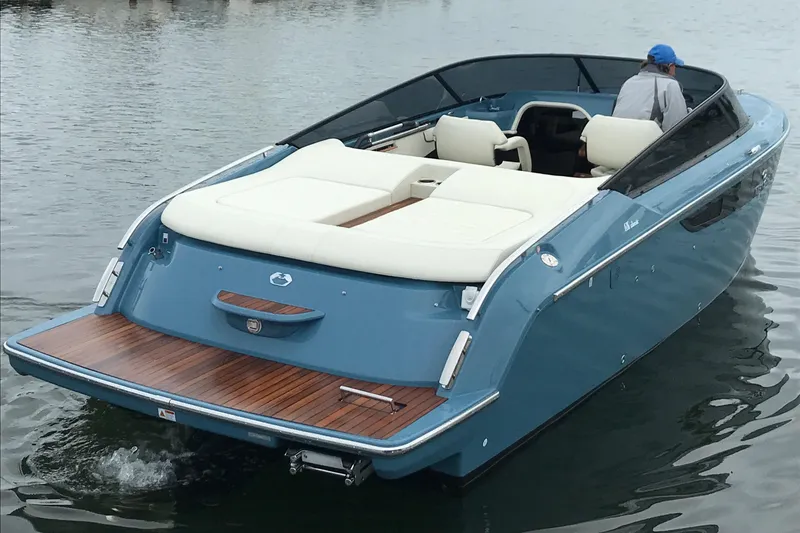 Slide: The Image of Cranchi E26 2020 - 50