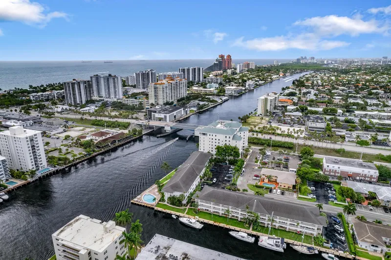 Slide: The Image of Sea Ray 44 Sundancer 2008 - 57