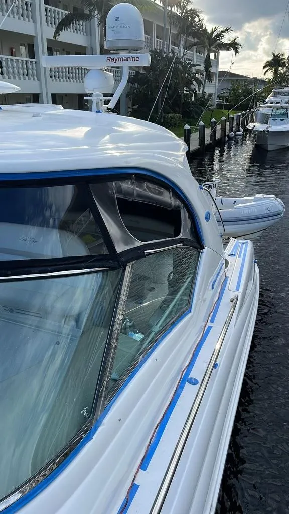 Slide: The Image of Sea Ray 44 Sundancer 2008 - 75