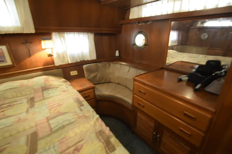 Slide: The Image of Jefferson Sundeck 1987 - 18