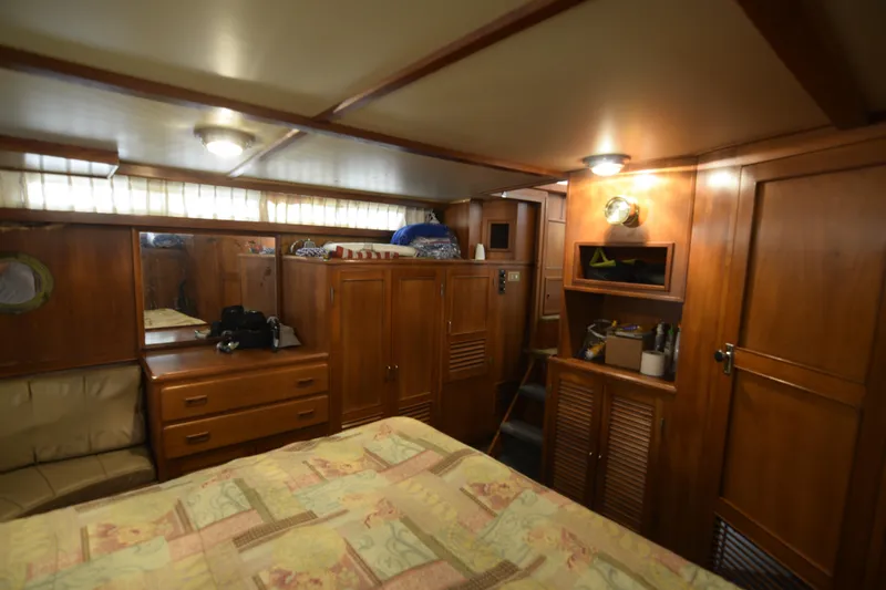 Slide: The Image of Jefferson Sundeck 1987 - 23