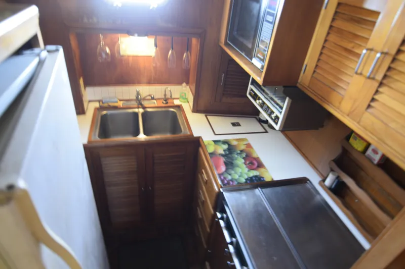 Slide: The Image of Jefferson Sundeck 1987 - 26