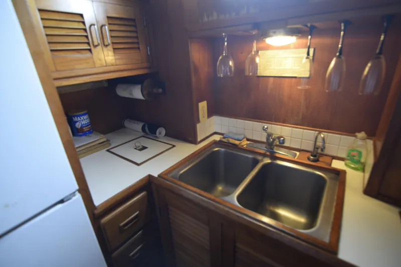 Slide: The Image of Jefferson Sundeck 1987 - 30