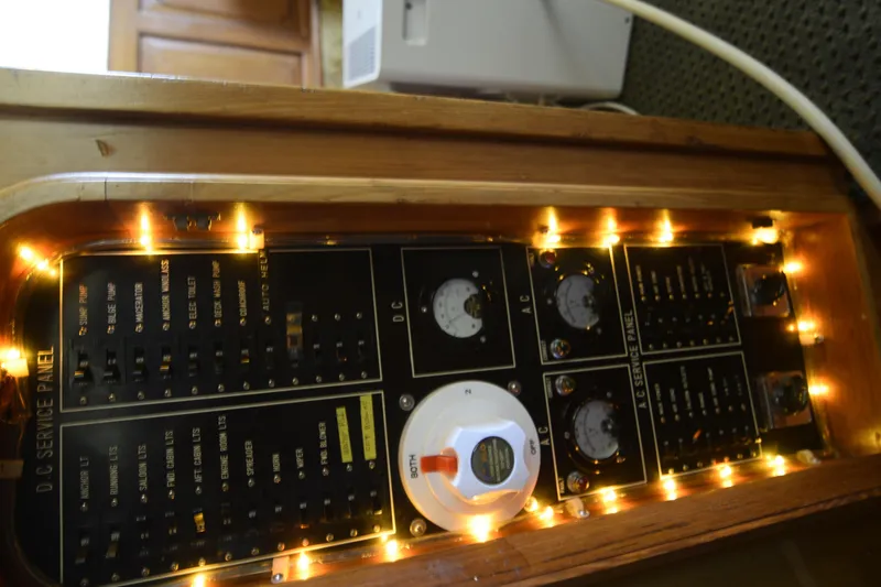 Slide: The Image of Jefferson Sundeck 1987 - 41